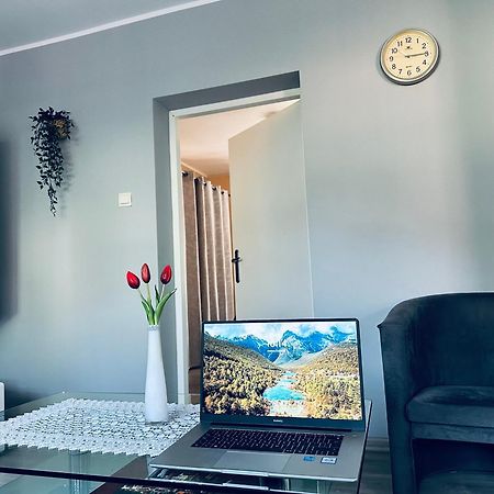 Pod Debem Apartment Jugow Luaran gambar